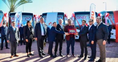 Anadolu Isuzu’dan Anex Tour’a 17 yeni NovoLux otobüs teslimatı