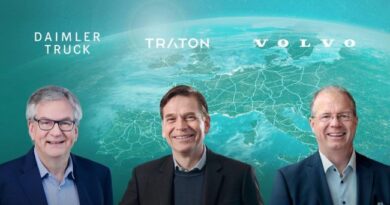 Daimler Truck, Traton Group ve Volvo Group, Avrupa çapında yüksek performanslı şarj ağı için ortak girişim anlaşması imzaladı