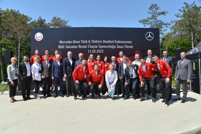 Mercedes-Benz Türk, Türkiye Hentbol Federasyonu Milli Takımlar resmi ulaşım sponsorluğu ile spora verdiği desteği sürdürüyor