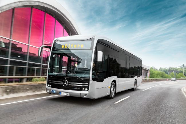 Şehir içi otobüs sektörüne yön veren Mercedes-Benz Citaro 25. yaşını kutluyor