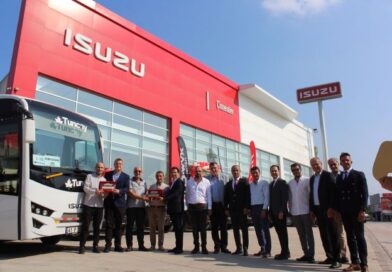Anadolu Isuzu Kocaeli Yetkili Satıcısı FNC Otomotiv’den  Tuncay Seyahat’e  75 adet  Isuzu D-Max Pick-up ve Novo Lux midibüs teslimatı