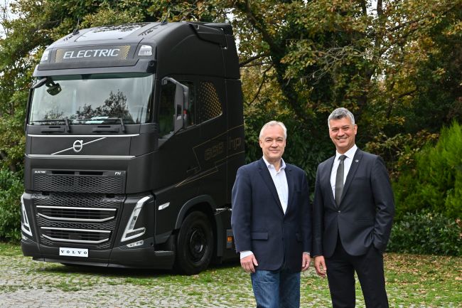 Volvo Trucks Türkiye’de Elektrikli Kamyon Dönüşümünü Başlatıyor