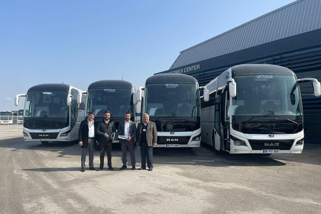 MAN’dan İzmir ve Bingöl firmalarına 5 adet ödüllü Lion’s Coach teslimatı