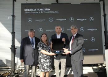 Mercedes-Benz Türk’ün kamyon bayi ve yetkili servisi Mengerler Adana Sarıçam lokasyonu açıldı