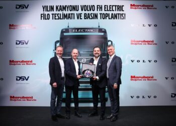 Volvo Trucks, DSV Lojistik’e Bugüne Kadarki En Büyük Elektrikli Kamyon Filo Teslimatını Gerçekleştirdi