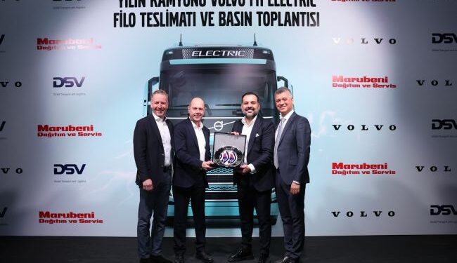 Volvo Trucks, DSV Lojistik’e Bugüne Kadarki En Büyük Elektrikli Kamyon Filo Teslimatını Gerçekleştirdi