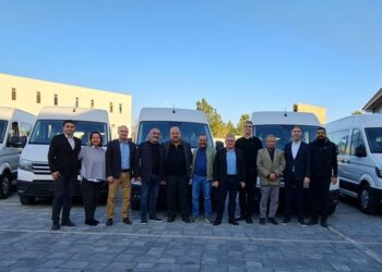 Çetin Tur Taşımacılık araç filosu için Volkswagen Crafter Servis’i tercih etti.
