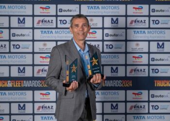 IVECO’ya Dubai'de düzenlenen Truck & Fleet Middle East’ten "Yılın Panelvanı" ve "Yılın Lansmanı" ödülü