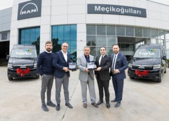 Lider turizm taşımacılık firması Kozetur konforlu yolculuk için MAN TGE’yi seçti