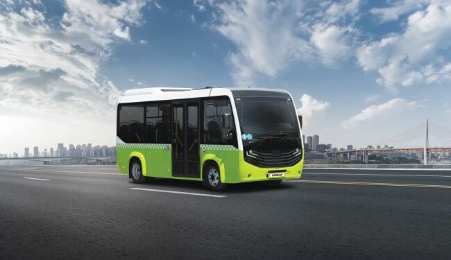 Otokar, üst üste 15'inci kez Türkiye’nin lider markası oldu.