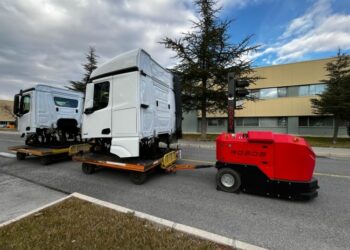 Mercedes-Benz Türk Outdoor AGV’ler ile Yeni Bir “İlk”e Daha İmza Attı 