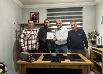 Schmitz Cargobull'dan Dokurcun Kooperatif'ine 45 Adet Tenteli Treyler