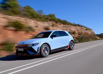 PIRELLI’NİN NÜRBURGRING’DE TEST EDİLEN ÖZEL P ZERO ELECT LASTİKLERİ HYUNDAI IONIQ 5 N’İN ORİJİNAL EKİPMANI OLDU
