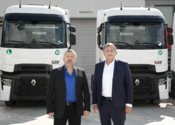 Kayar firmaları, tek markalı Renault Trucks filosunu güncelliyor