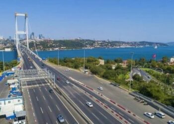 Otoyol ve Köprü Geçiş Ücretleri Zamlandı