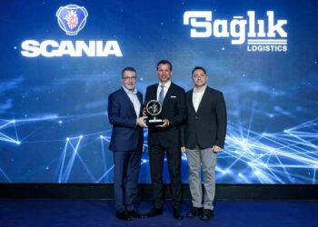 Scania, 500 Adet Super ile Tarihinin En Büyük Teslimatını Sağlık Lojistik’e Yaptı