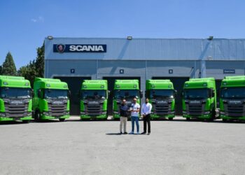 Scania, AS Star'a 14 Araç Teslim Etti