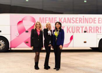 Mercedes-Benz Travego Meme Kanseriyle Mücadelede Farkındalık Yaratacak Yeni Bir Yolculuğa Başladı!