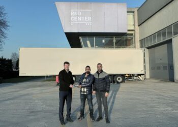 Enveroğlu, İspanya ve Portekiz Hattı İçin 5 Tırsan Buz Frigo'yu Filosuna Kattı
