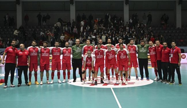 Mercedes-Benz Türk A Milli Hentbol Takımlarının Resmi Ulaşım Sponsoru Olmaya Devam Ediyor
