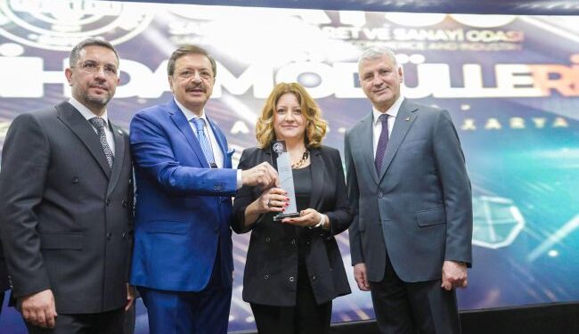 Otokar, "Sakarya'nın Yıldızları Ödül Töreni"nde 3 ödülün birden sahibi oldu