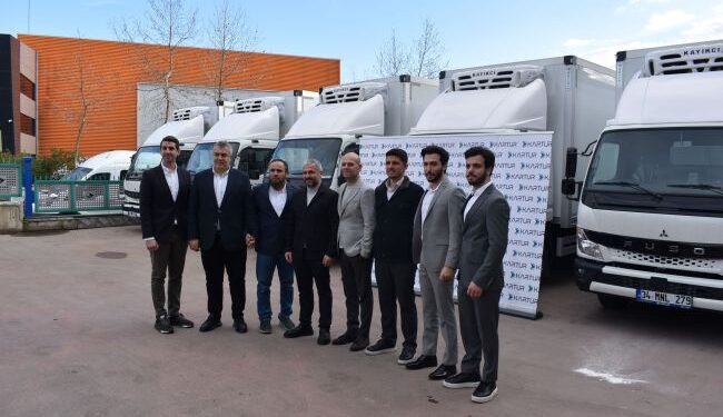 TEMSA, Kartur Grup’a 25 adet Fuso Canter teslim etti