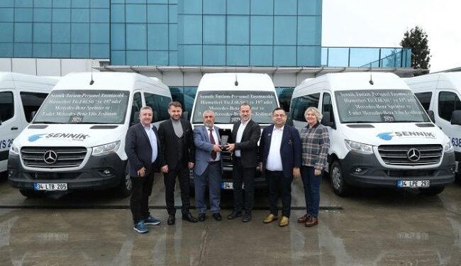 Mercedes-Benz, Şennik Turizm’in filosunu 202 adetlik araç teslimatı ile güçlendirdi