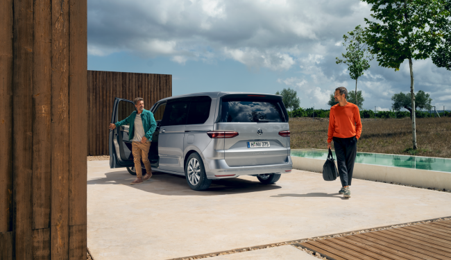  Volkswagen Ticari Araç’ın eHybrid modeli Multivan yenilenen özellikleriyle satışa sunuldu !