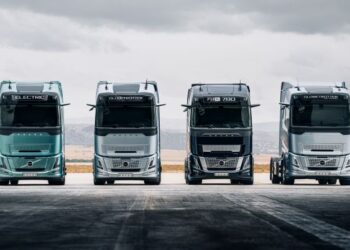 Volvo Trucks, 2024 Yılında Avrupa’nın En Çok Tercih Edilen Ağır Ticari Araç Markası Oldu!