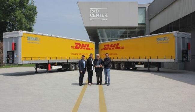 Serhatlı'nın DHL Taşımaları İçin 10 Yeni Tırsan Tenteli Perdeli Multi Ride Treyler