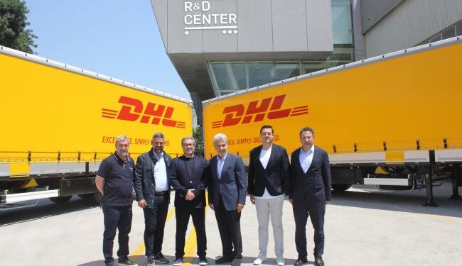Tırsan, Kona Lojistik’e 100 Adet Tenteli Perdeli Multi Ride Treyler Teslim Etti