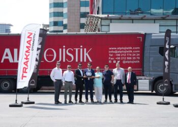 Trakman'dan yılın en büyük teslimatı: Alp Lojistik filosuna 50 adet MAN TGX çekici kattı