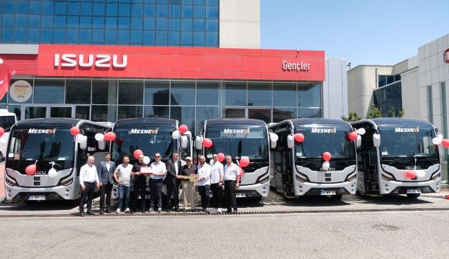 Anadolu Isuzu’dan Mesnevi Turizm’e Özel Üretim Grand Toro Teslimatı