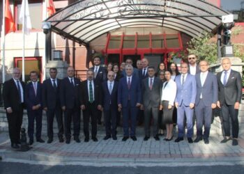 Bakan Bolat: Taşımacılık sektörüyle etle tırnak gibiyiz, sektöre desteğimiz sürecek!
