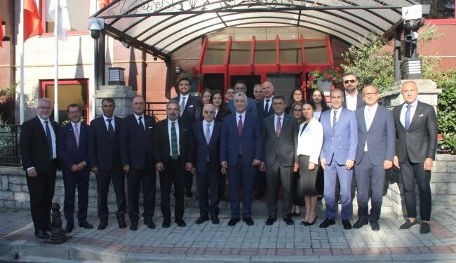 Bakan Bolat: Taşımacılık sektörüyle etle tırnak gibiyiz, sektöre desteğimiz sürecek!