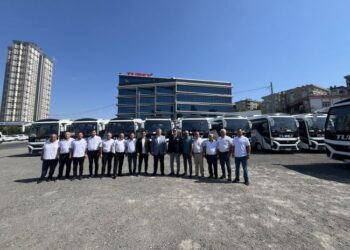 TEMSA, yenilenen Prestij’in ilk filo teslimatını 33 araçla TUREX Turizm’e gerçekleştirdi