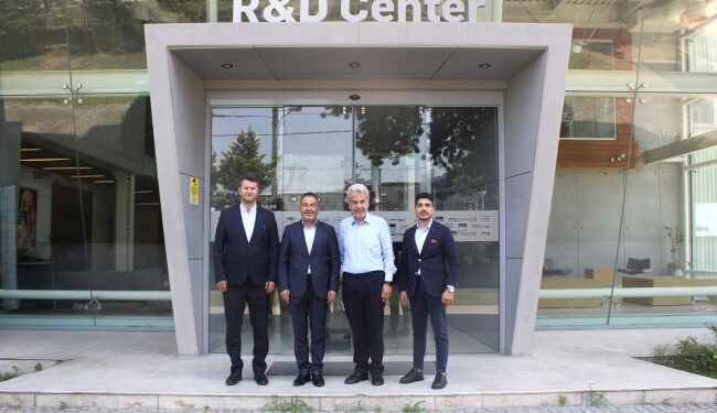 Tırsan, Yalçın Sped’e 10 adet Tenteli Perdeli Maxima Plus Teslim Etti