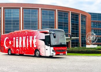 Mercedes-Benz Türk, A Milli Futbol Takımlarının Karayolu Ulaşım Sponsoru Olmaya Devam Ediyor