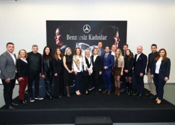 “5 Yılda 5 Bin Kadın Sürücü” Projesine Mercedes-Benz Türk’ten Anlamlı Destek