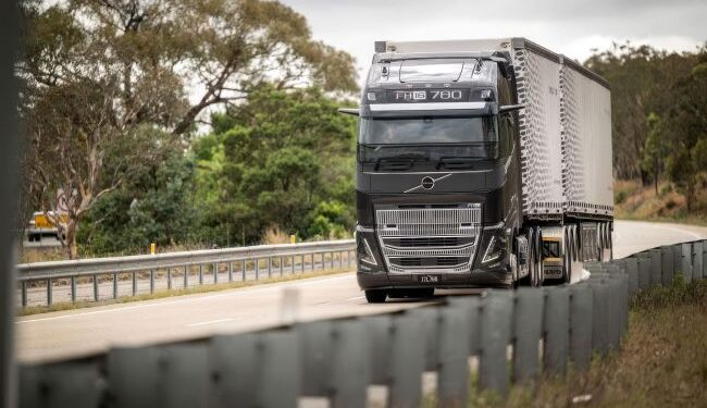 Volvo Trucks, Euro NCAP Güvenlik Değerlendirmesinde Yeniden 5 Yıldız Aldı!