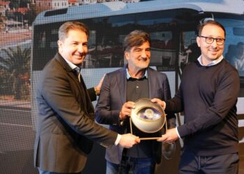 Otokar'dan Sena Tur'a Dev Otobüs Teslimatı