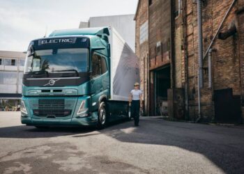 Volvo Trucks, Volvo FM 4x2 Kamyon ile de Euro NCAP’ten 5 Yıldız Aldı!