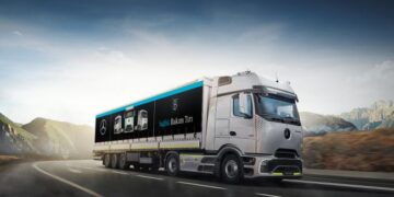 Mercedes-Benz Türk’ün Sağlık Bakım Tırı Projesine Global Arenada 4 Yeni Ödül